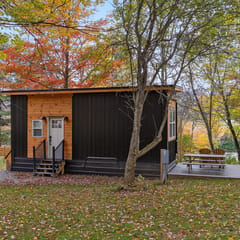River's Edge Tiny House w/ Hot Tub & Sauna
