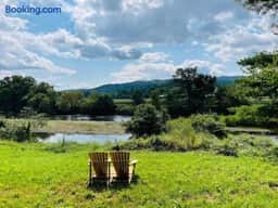 River's Edge Tiny House w/ Hot Tub & Sauna
