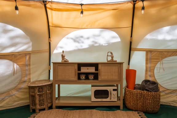 Chic River Glamping Tent by Stowe Hot Tub & Sauna