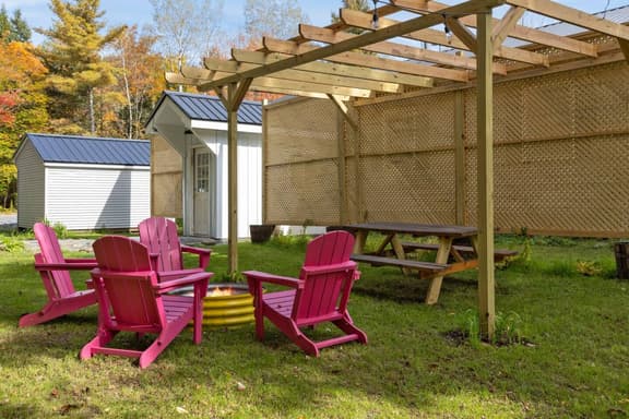 2BR Riverside Suite @ Smuggs w/ Saunas & Hot Tub
