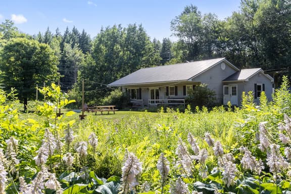 Smuggs Mountain House w/Hot Tub, Sauna & River